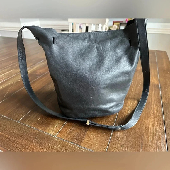 Cuyana bucket bag - Picture 7 of 16